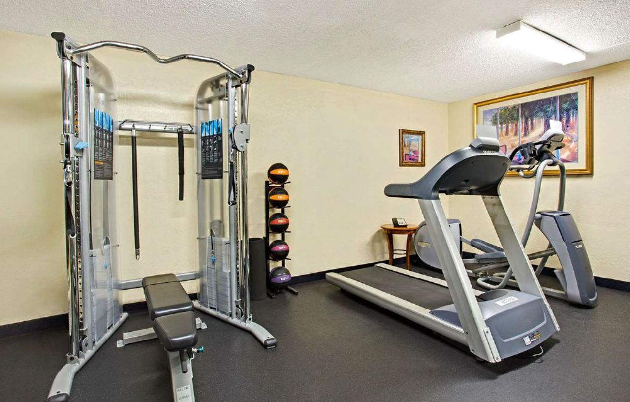 Days Inn By Wyndham Orlando Airport Florida Mall Williamsburg Екстер'єр фото