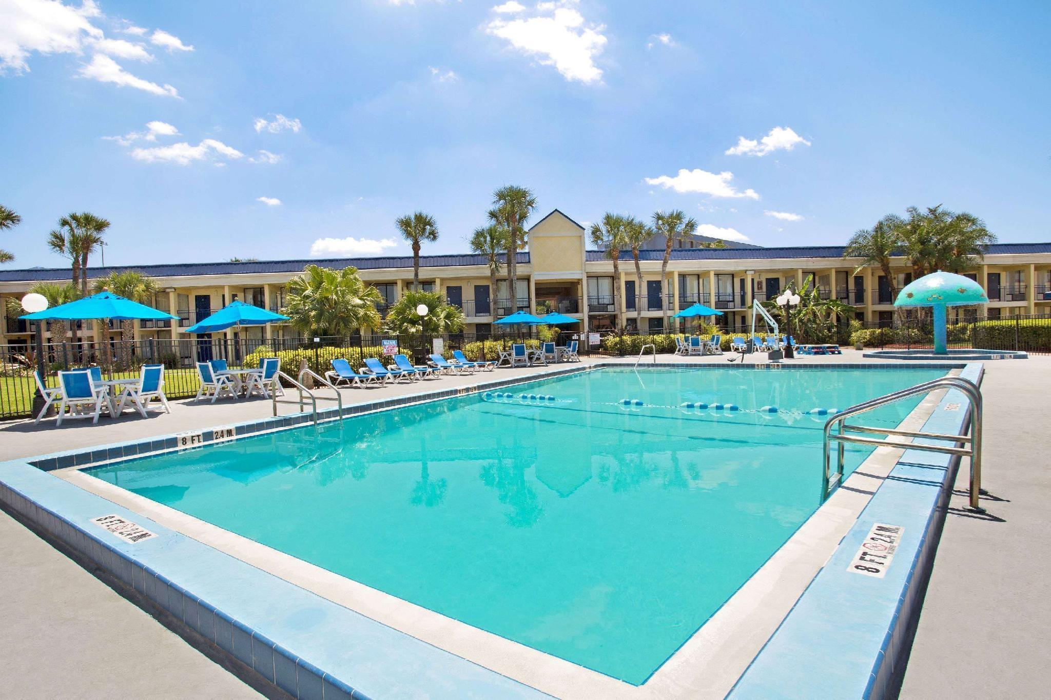 Days Inn By Wyndham Orlando Airport Florida Mall Williamsburg Екстер'єр фото