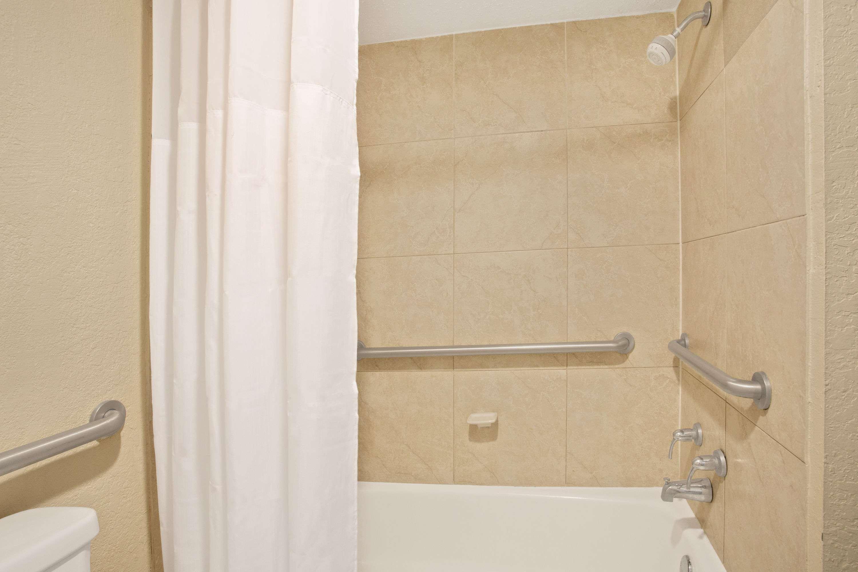 Days Inn By Wyndham Orlando Airport Florida Mall Williamsburg Екстер'єр фото